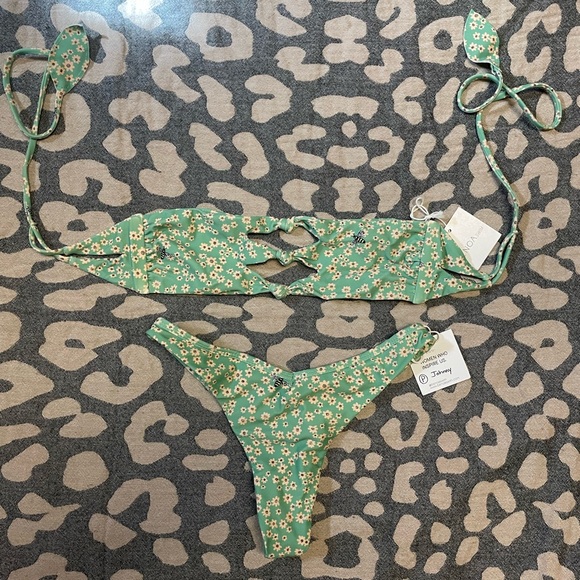 ‼️SOLD‼️ - Picture 4 of 7